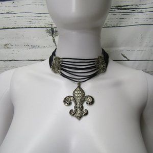 Sisi Amber Fleur-de-lis Choker Necklace